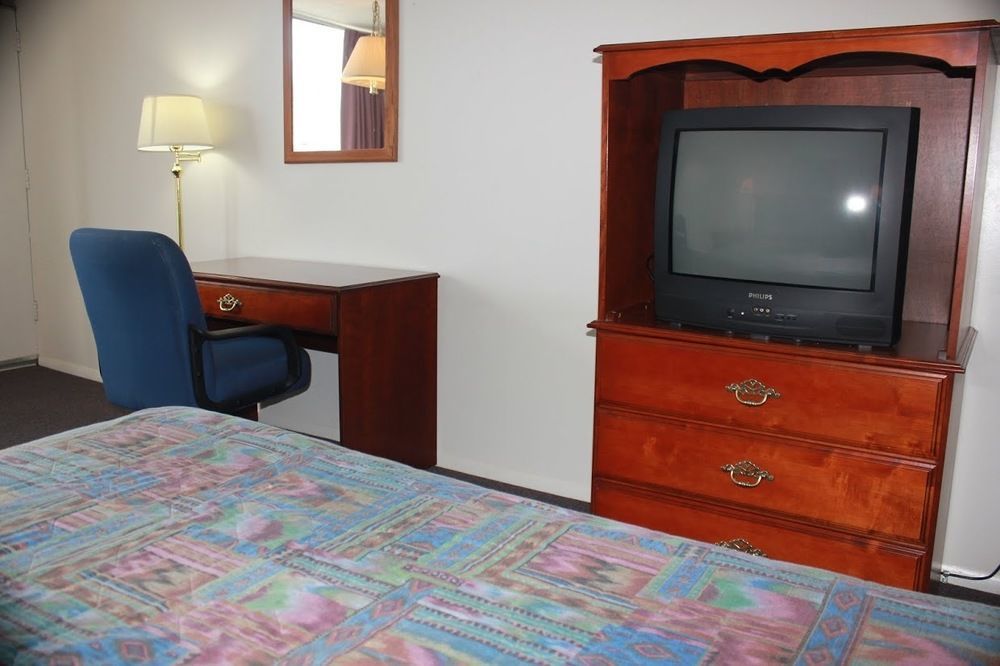 Red Carpet Inn - Louisville Luaran gambar