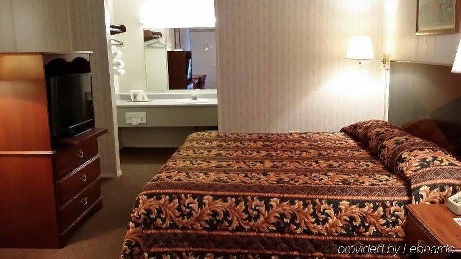 Red Carpet Inn - Louisville Luaran gambar