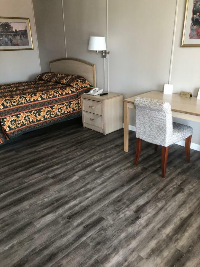 Red Carpet Inn - Louisville Luaran gambar